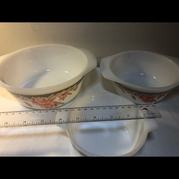 Vintage INDOPAL WHITE MILK Glass Set Of 3 Pink Grey Floral Indonesia - Picture 2 of 8